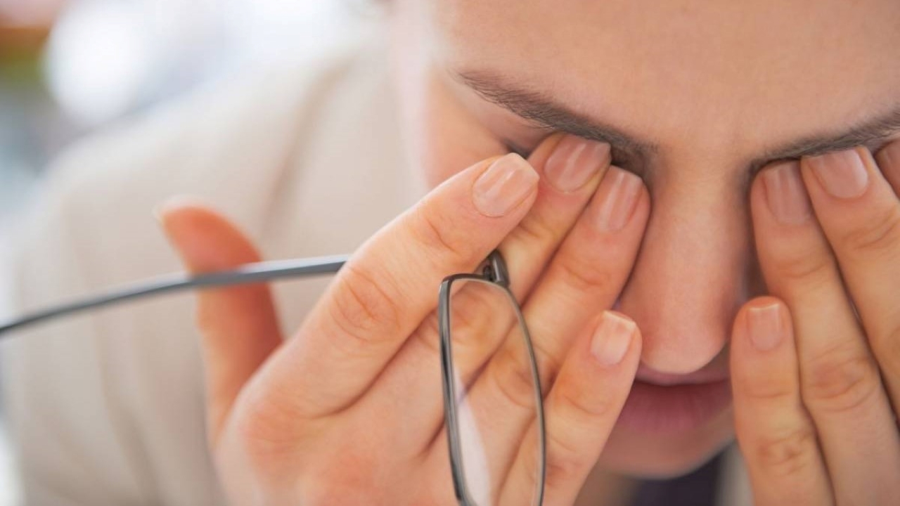 Bệnh khô mắt là gì? Khô mắt có nguy hiểm không?