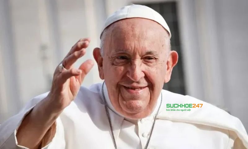 Vatican: Giáo hoàng Francis ổn định, không còn dùng máy thở